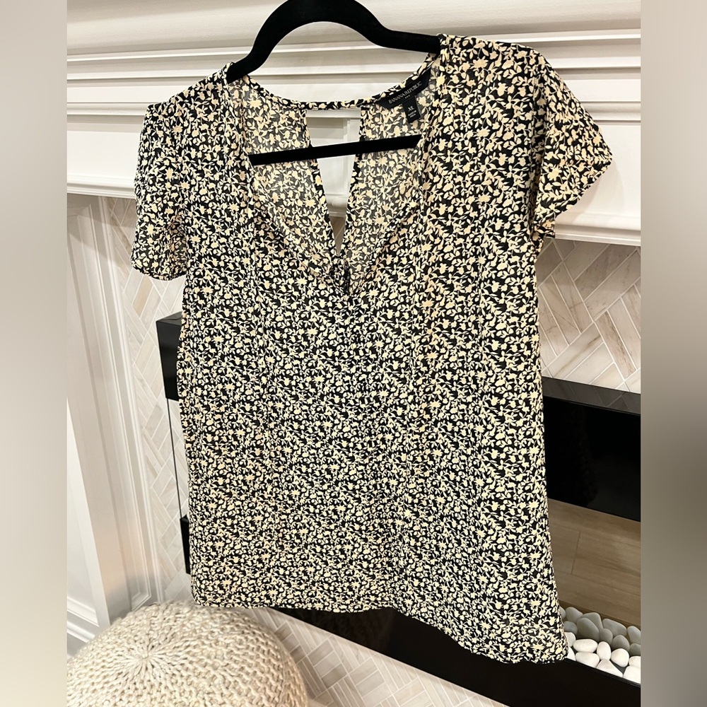Banana Republic Navy Tan Floral Flutter Cap Sleeve Blouse Tie Front Cotton XL